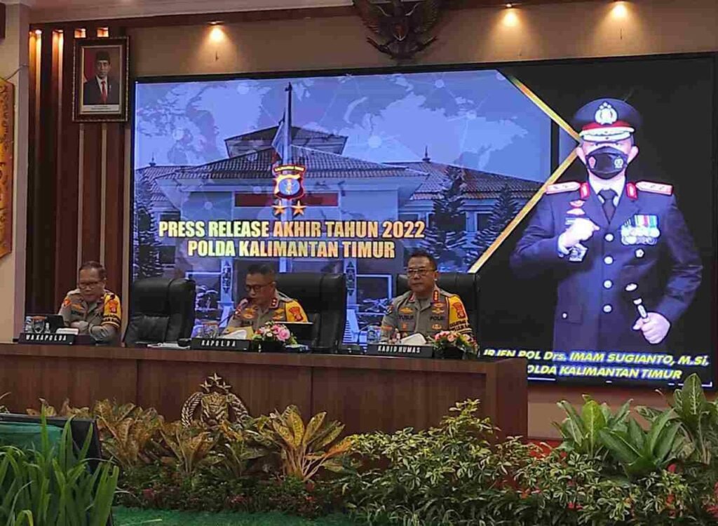 Polda Kaltim Gelar Konferensi Pers Akhir Tahun 2022 PROKALTIM