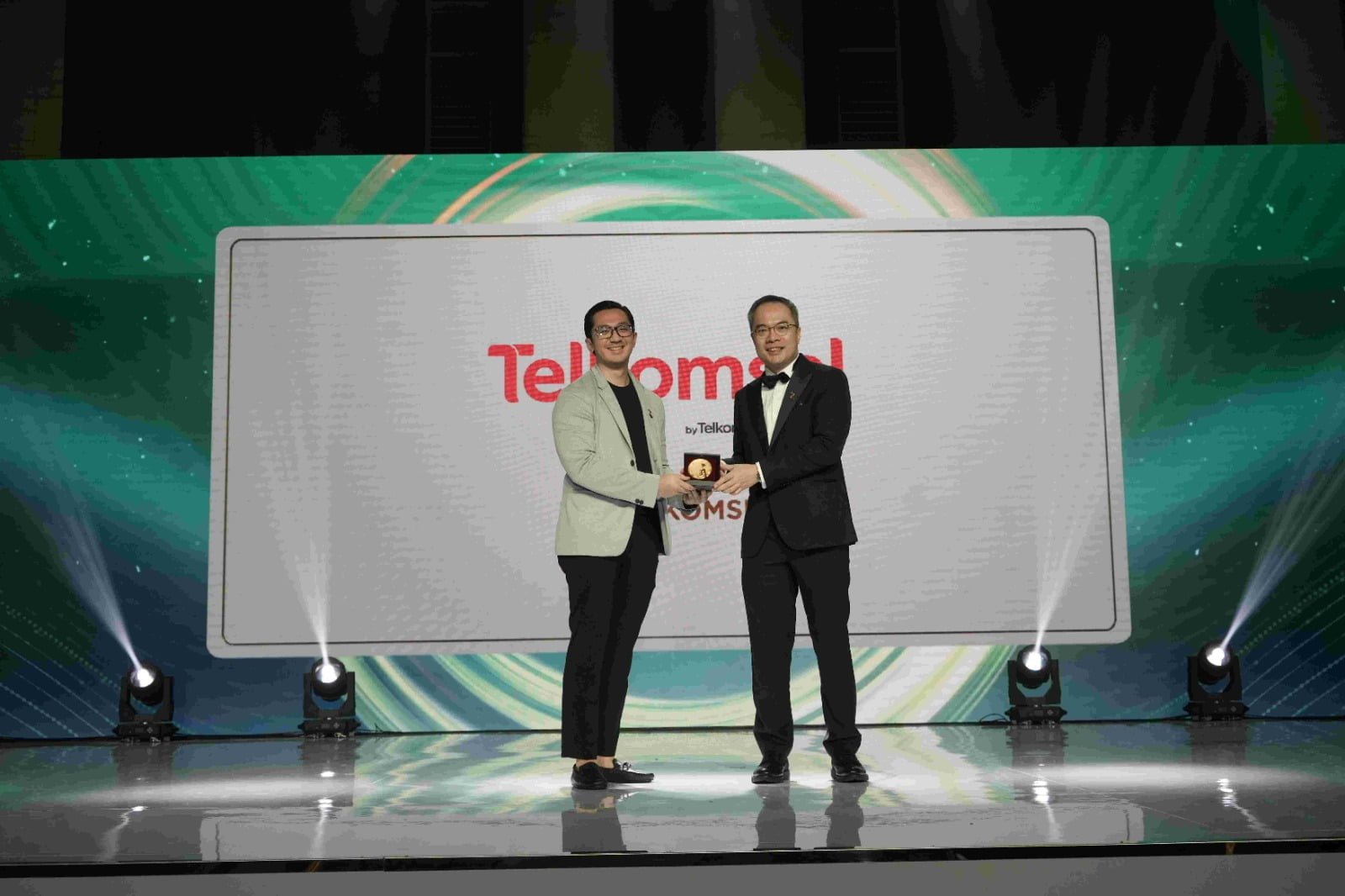 Telkomsel Raih Dua Penghargaan Internasional Dari Hr Asia Best