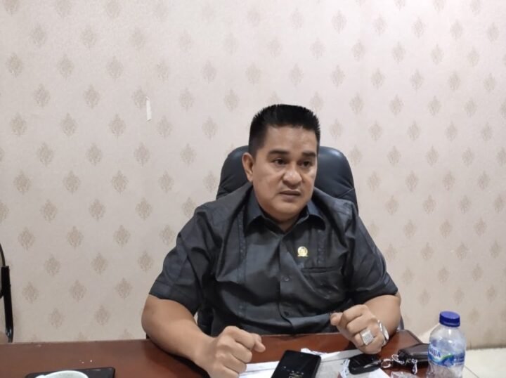 PERGANTIAN KETUA KOMISI II DPRD KOTA BALIKPAPAN H.HARIS GANTIKAN RIRI SASMITA PERGANTIAN KETUA KOMISI II DPRD KOTA BALIKPAPAN, H.HARIS GANTIKAN RIRI SASMITA PROKALTIM