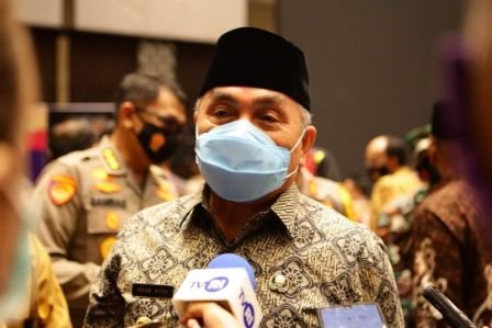 Tetap ke TPS, Isran Noor: Masyarakat Harus Antusias Menerapkan Protokol Kesehatan Selama Pilkada.