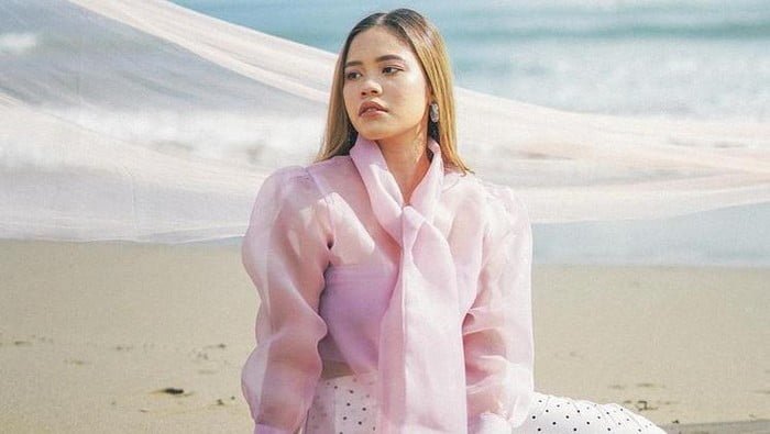 nikmati kehidupan baru di bali ini 10 potret keseruan influencer melody amadea 169 10 Potret Gaya Hidup Influencer Melody Amadea, Setelah Menetap di Bali PROKALTIM