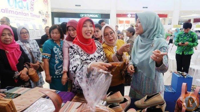 norbaiti isran dekranasda gebyar ukm 1 20 UKM Terbaik Naik Kelas, Pemprov Gandeng ACCOR Group PROKALTIM