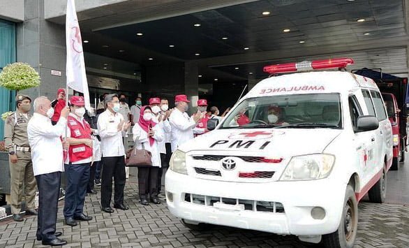 Kirim 5 Mobil dan 1 Truk Bahan Bantuan, PMI Kaltim Bertolak Ke Kalsel