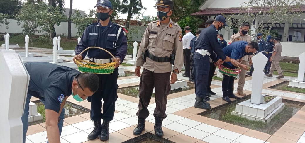 Profesi Mulia dan Seragam Baru, Momen HUT ke – 40 Satpam