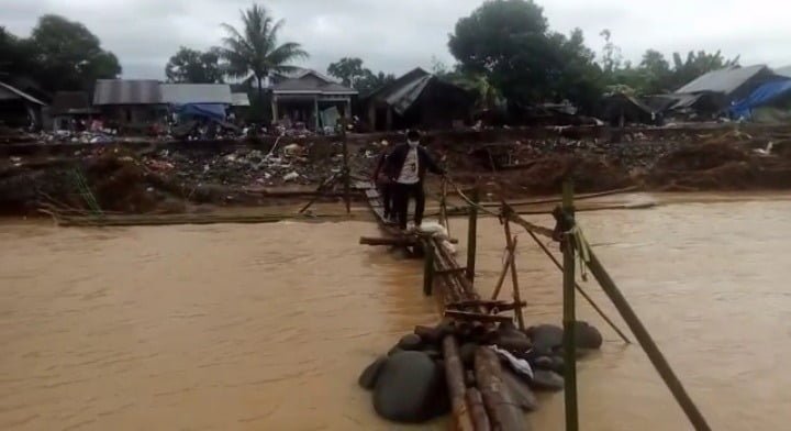 Inisiatif Relawan Pemuda Pancasila & Tim Prokaltim Bantu Warga Terdampak Banjir di Pelosok Kalsel PROKALTIM 4 WhatsApp Image 2021 01 24 at 09.48.31 Inisiatif Relawan Pemuda Pancasila & Tim Prokaltim Bantu Warga Terdampak Banjir di Pelosok Kalsel PROKALTIM