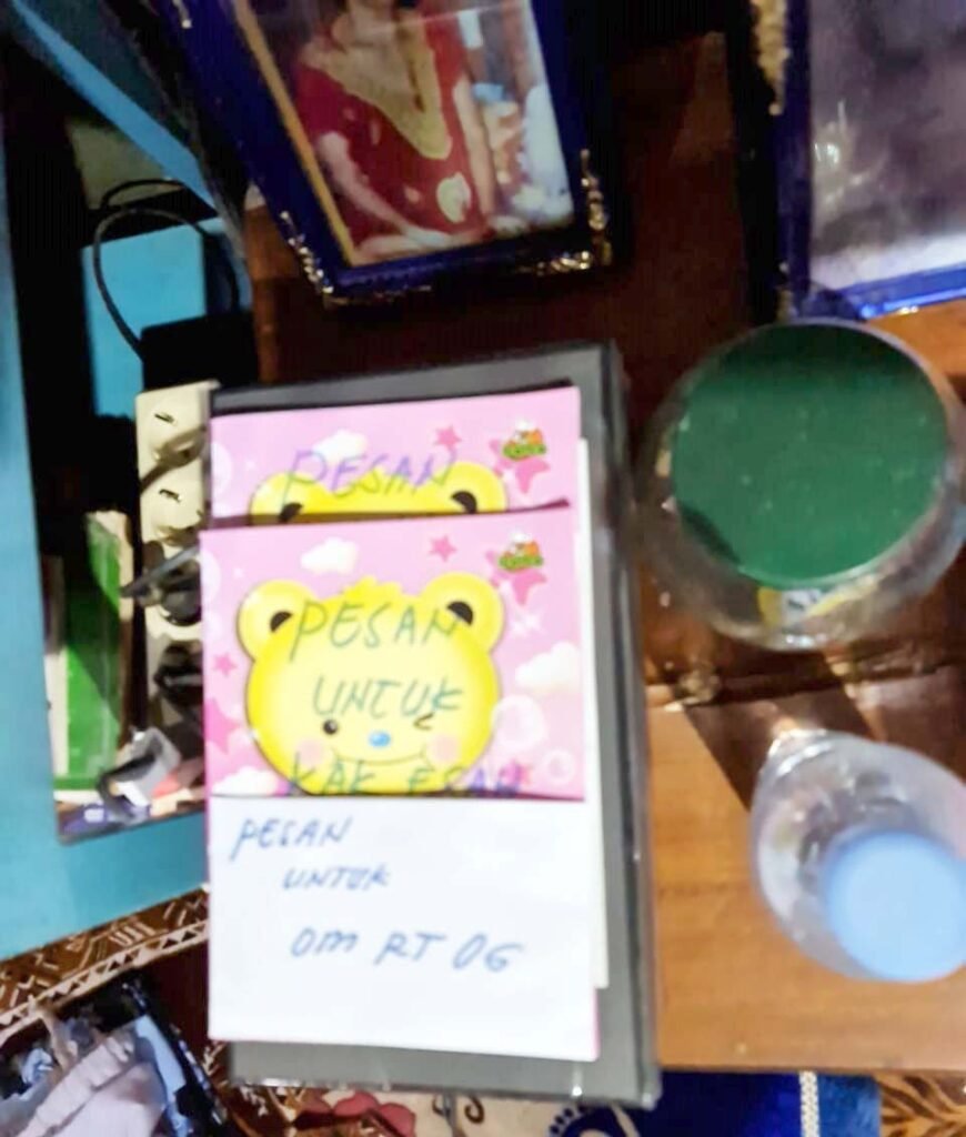 gt diri Geger! Wanita Muda Gantung Diri, Tulis Pesan Terakhir untuk Om RT PROKALTIM