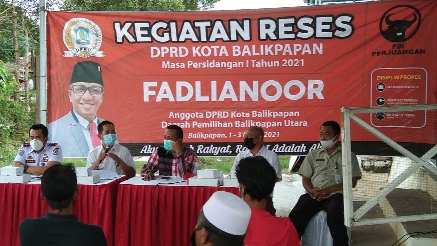 Tumpah Ruah Warga Keluhkan Jalan dan Air PDAM Direses Fadlianoor