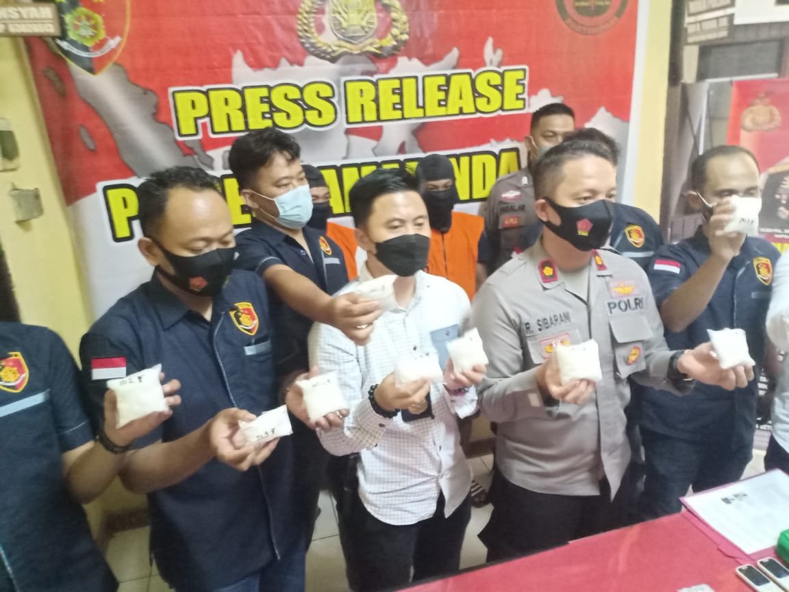 Dijanjikan Rp 35 Juta, Dua Pria Nekat Bawa 1.026 Gram Sabu