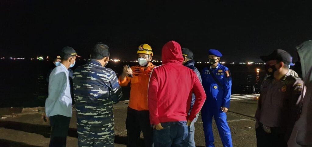 IMG 20210303 WA0009 20 Warga Ukraina Terombang-Ambing di Tengah Laut Balikpapan, Akibat Speed Boat Terbalik PROKALTIM