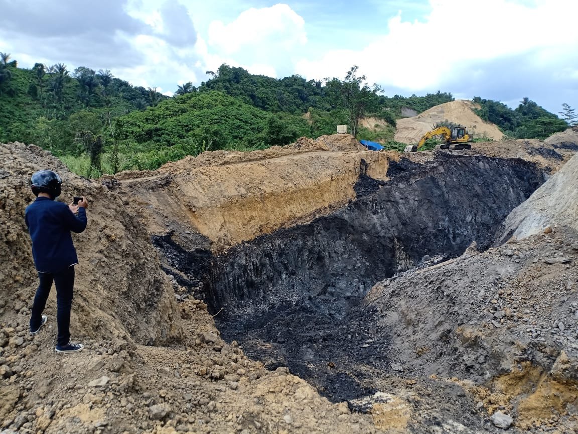Hasil Tambang Lewat Jalan Umum, Lurah Bingung, Ketua RT Saling Lempar, Ada Apa?