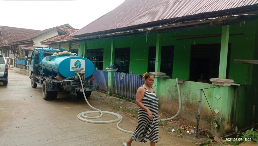 PDAM Kirim Tangki, Solusi Tidak Lancarnya Distribusi Air Bersih