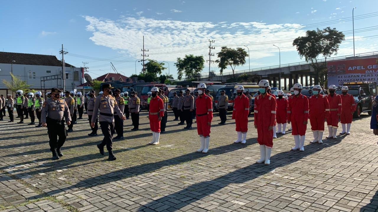 Siap Hadapi Musim Kemarau, Polresta Samarinda Apel Gelar Pasukan.