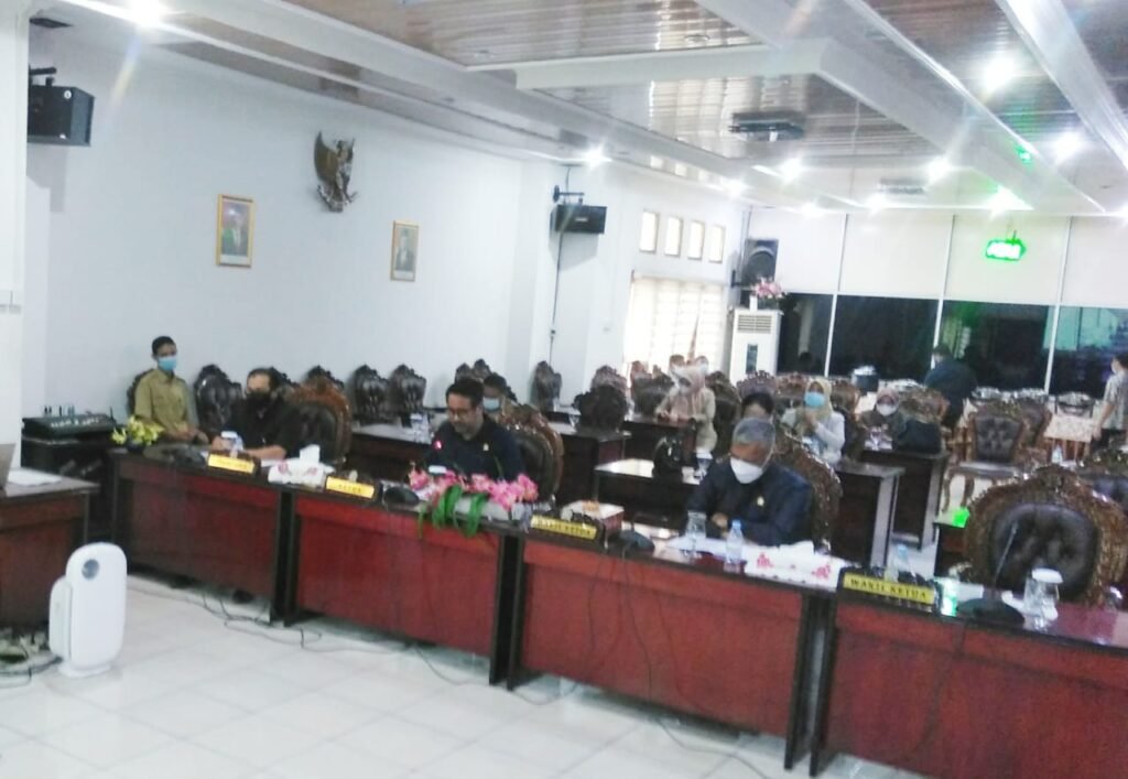 IMG 20210330 WA0013 Penyampaian Nota Penjelasan Wali Kota Balikpapan Tentang LKPJ PROKALTIM