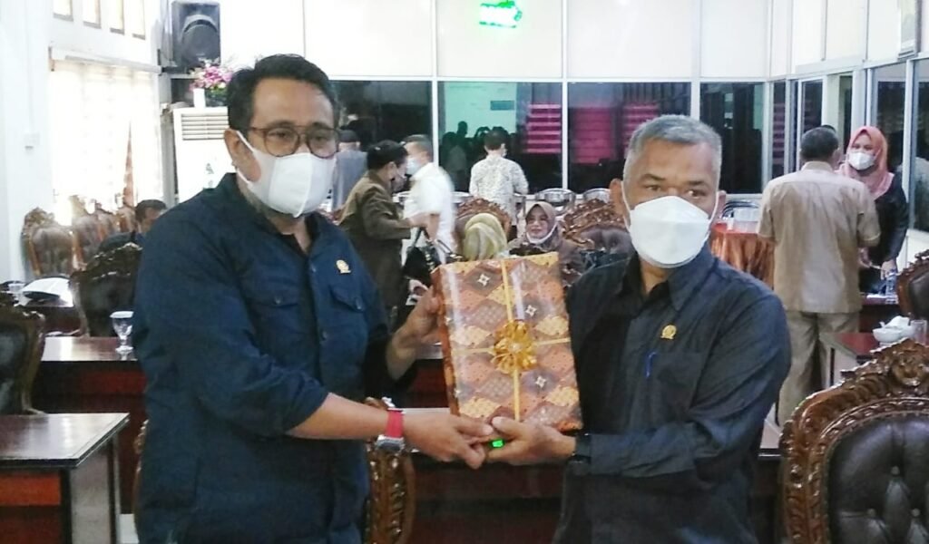 IMG 20210330 WA0014 Penyampaian Nota Penjelasan Wali Kota Balikpapan Tentang LKPJ PROKALTIM