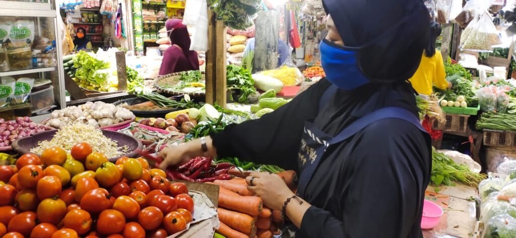 IMG 20210331 WA0006 Jelang Ramadan, Harga Cabai di Pasar Tradisional Masih Tinggi PROKALTIM