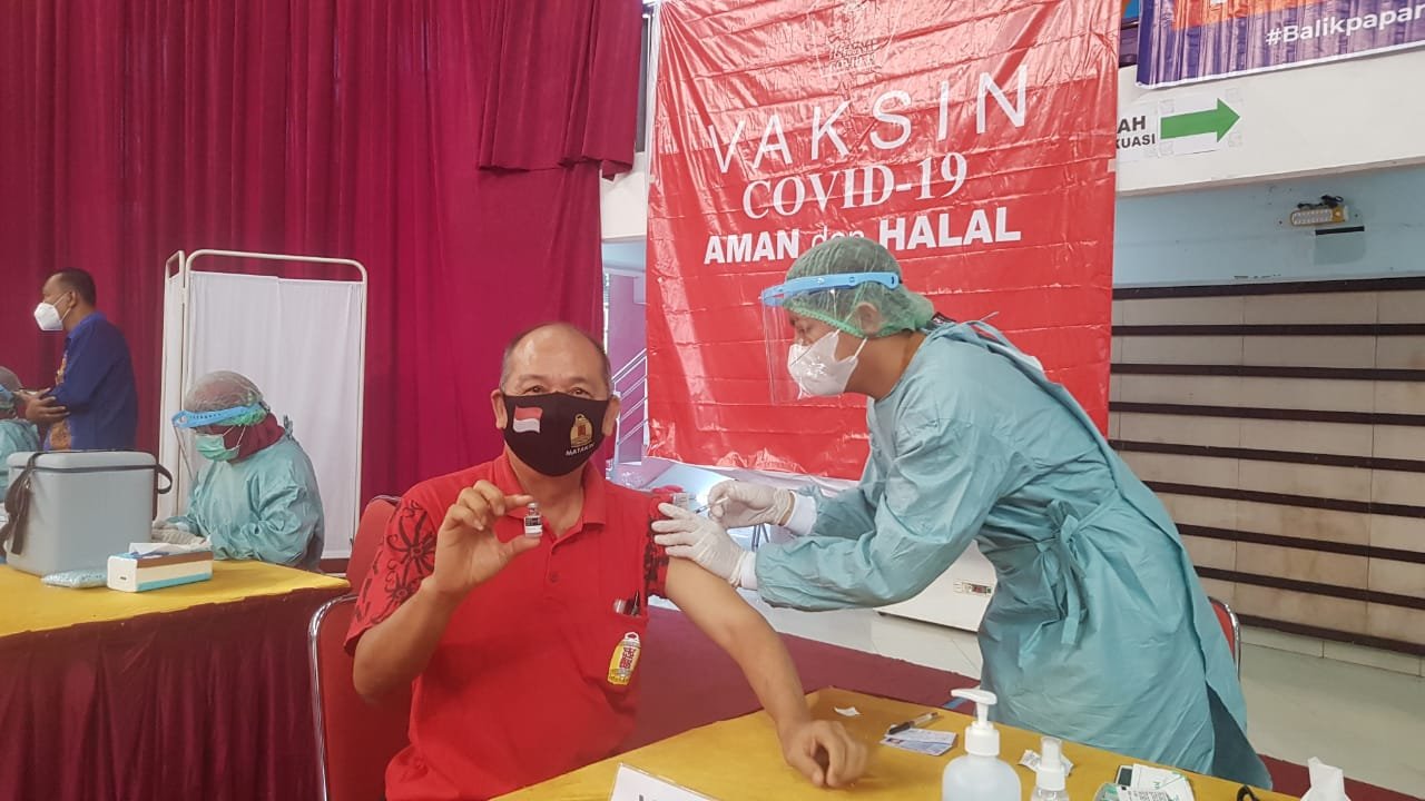 Umat Konghucu Balikpapan di Vaksin Hanya 9 Orang
