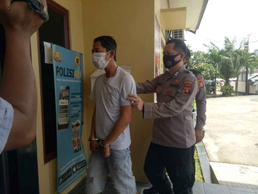 IMG 20210407 WA0019 Ancam Pakai Sajam, Begal Telepon Seluler Diringkus PROKALTIM