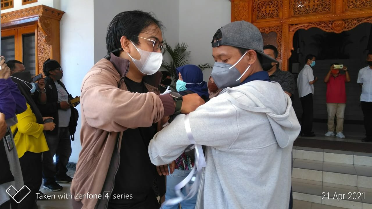 Gelar Aksi Solidaritas Kekerasan Jurnalis Nurhadi, Wartawan Tempo PROKALTIM 1 IMG 20210421 WA0035 Gelar Aksi Solidaritas Kekerasan Jurnalis Nurhadi, Wartawan Tempo PROKALTIM