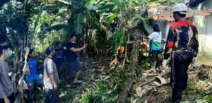 20210530 100407 Wajib Absen! Wujudkan Balikpapan Bersih, RT 33 Damai Gelar Kerja Bakti PROKALTIM