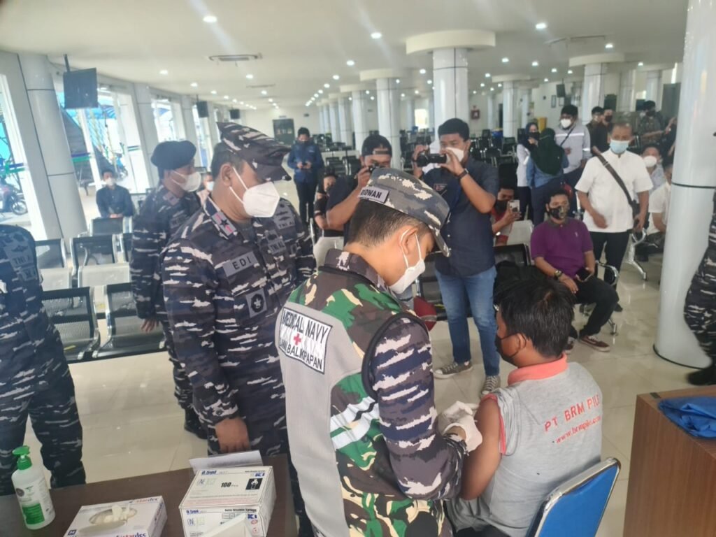 IMG 20210702 WA0012 Danlantamal XIII Tarakan Tinjau Serbuan Vaksin di Pangkalan TNI AL Balikpapan PROKALTIM