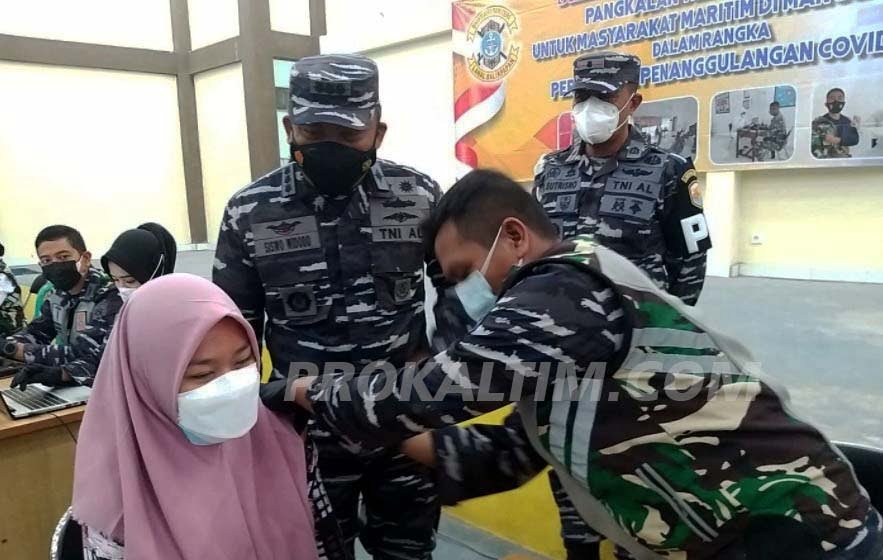 al TNI AL Balikpapan Gercep Serbuan Vaksin Masyarakat Maritim Manggar Baru PROKALTIM