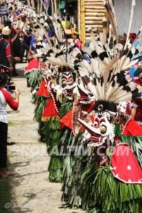 hudoq pakayang Penampilan Hudoq Pekayang, Ritual Tercapainya Masa Tanam Padi PROKALTIM