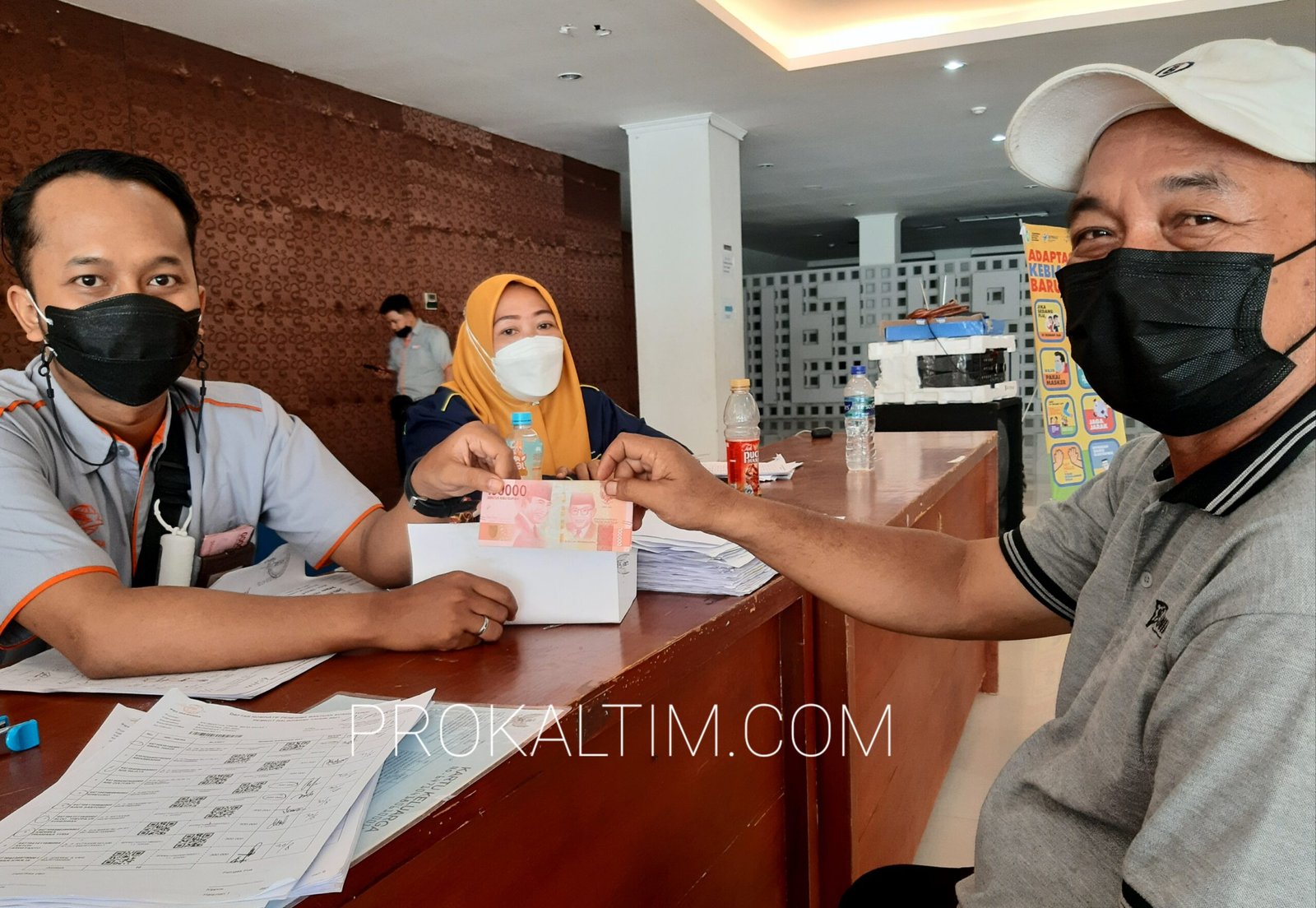 20210830 181424 scaled Hari Ini Pekerja Pariwisata dan Ekraf Terima Bansos Rp 300 ribu PROKALTIM
