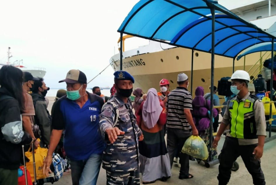 Screenshot 28 Jalin Sinergitas dan Hambat Penyebaran Covid 19, Lanal Balikpapan Turut Serta dalam Posko Terpadu Pam PPKM Level IV Balikpapan PROKALTIM