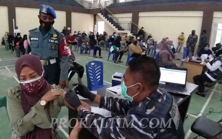 Screenshot 7 Peringati Hari Kemerdekaan RI-76, Serbuan Vaksin Lanal Balikpapan PROKALTIM