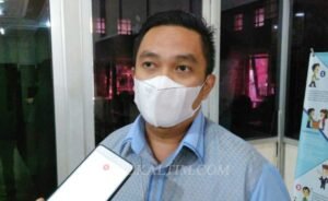 nurhadi Jalanan TNI Manunggal Membangun Desa Transad KM 8 Mulai Rusak, Nurhadi: Semoga Tahun Depan Diaspal PROKALTIM