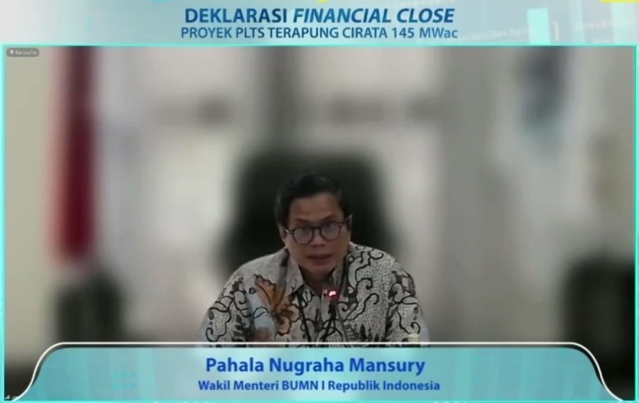 pln1 Tiga Bank Internasional Dukung Pendanaan Pembangunan PLTS Terapung Terbesar di Asia Tenggara, Target Operasi November 2022 PROKALTIM