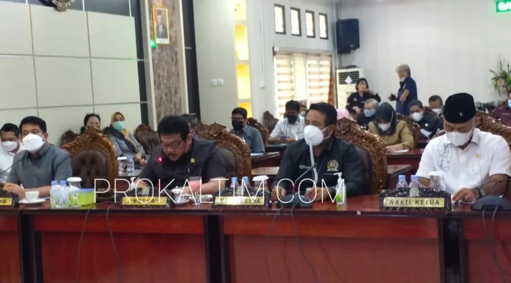 20210923 111241 DPRD Dengar Jawaban Wali Kota di Rapat Paripurna PROKALTIM