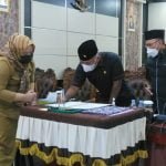 Agenda Penyampaian Jawaban Fraksi DPRD Tentang Pengelolaan Sampah