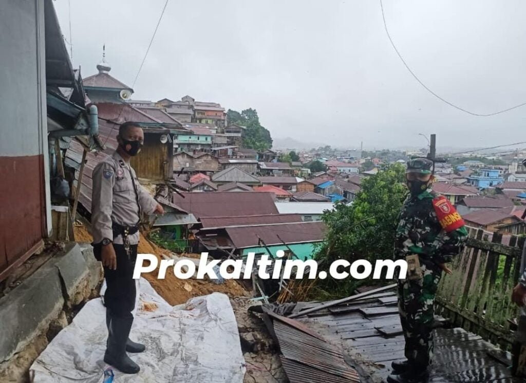 WhatsApp Image 2021 09 15 at 10.09.51 Longsor Mengancam, Warga Jelawat Mengungsi PROKALTIM