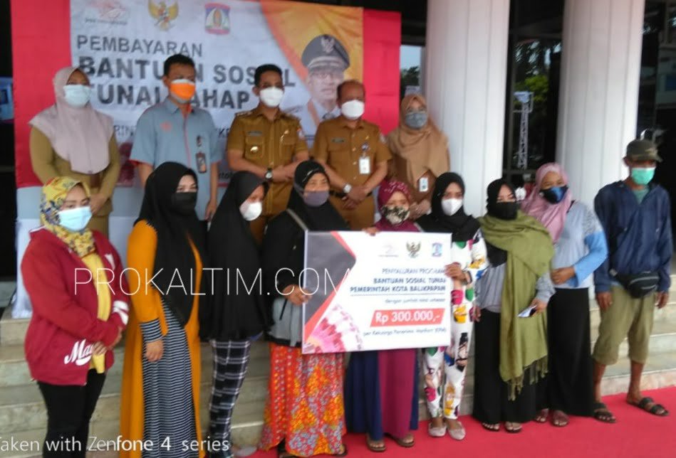 20211005 084315 Inilah Daftar Bantuan yang Cair Oktober 2021. Rahmad : 6.282 Warga Terima Bantuan Tunai PROKALTIM