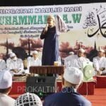 Peringati Maulid, Pedagang dan Pengelola Rapak Plaza Undang Ustadz Ali Bustomi Tabalong Kalsel