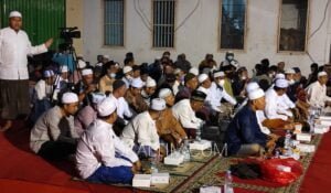 20211017 005855 Peringati Maulid, Pedagang dan Pengelola Rapak Plaza Undang Ustadz Ali Bustomi Tabalong Kalsel PROKALTIM