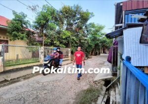 WhatsApp Image 2021 10 09 at 22.56.40 3 Tahun Sering Banjir, Blok Transmigrasi Dapat Bantuan H Sasa, Bantu Swadaya Masyarakat. PROKALTIM