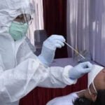 Pemerintah Resmi Turunkan Harga PCR Rp275 Ribu