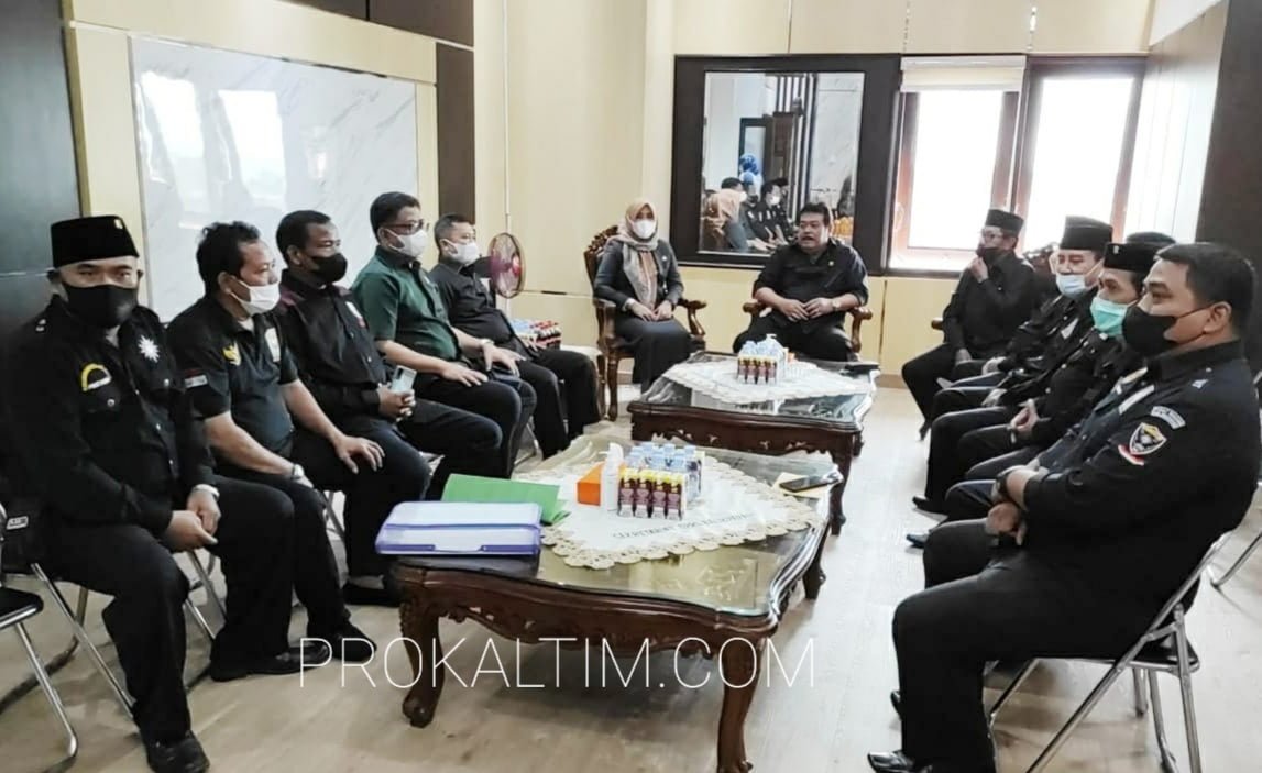 20211103 145549 Audiensi PSHT Madiun Parluh 17 ke DPRD Balikpapan PROKALTIM