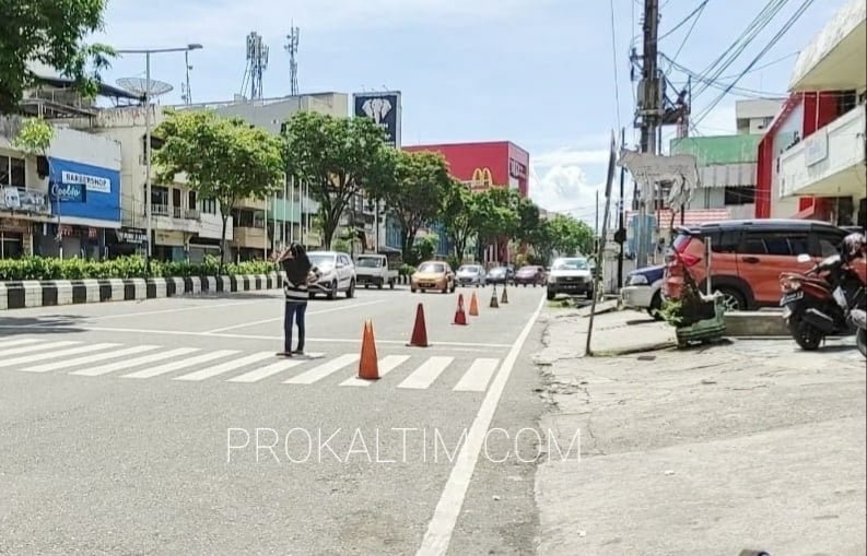 20211105 081956 Prihatin. 5 Toko Tutup Usaha. Warga Sudirman Terus Keluhkan Zero Tolerance PROKALTIM