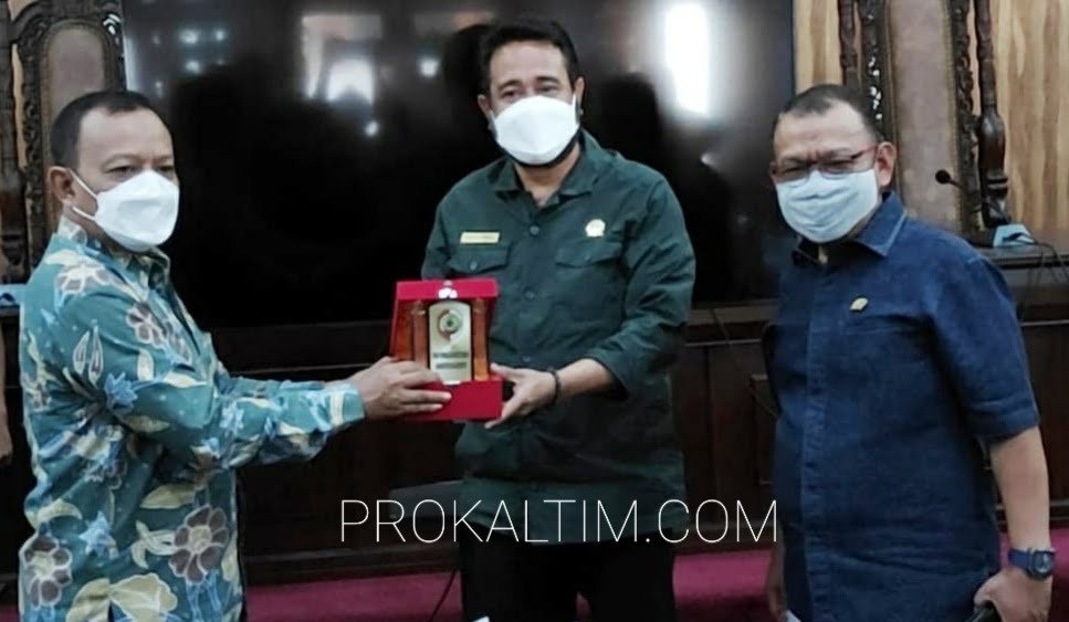 Sabaruddin Terima Kunker DPRD Kabupaten Mojokerto PROKALTIM 18 20211110 095216 Sabaruddin Terima Kunker DPRD Kabupaten Mojokerto PROKALTIM