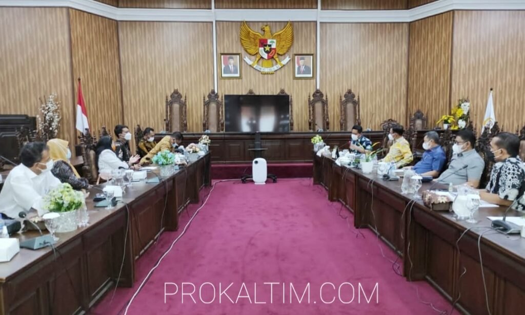 20211112 102938 Program Dinas Pendidikan, Mengundang Perhatian DPRD Yogyakarta PROKALTIM