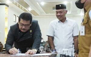 20211118 080355 Rapat Paripurna DPRD, Penetapan Propemperda Tahun 2022 PROKALTIM