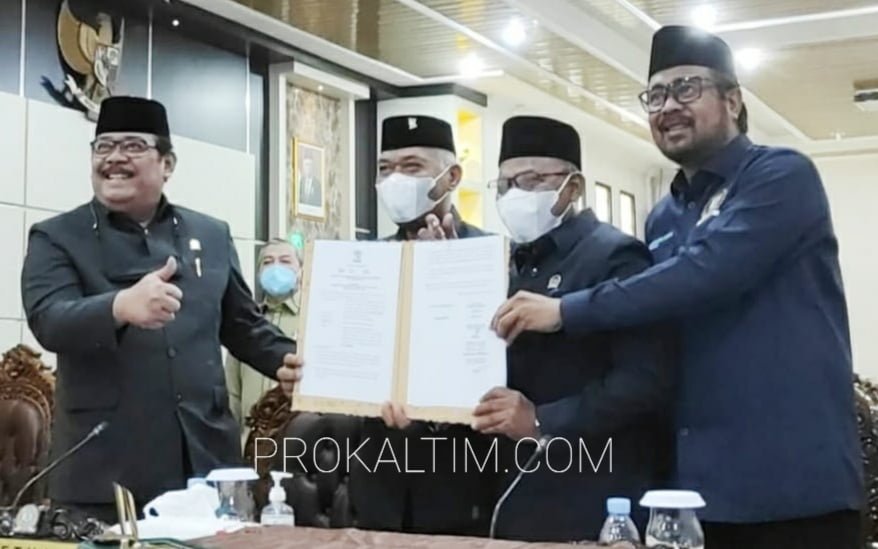 Tok! DPRD Tetapkan RPJMD dan APBD Murni Tahun 2022 Sebesar 2,4 T