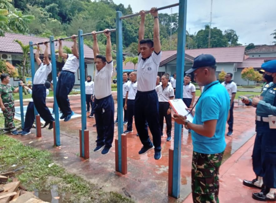 Screenshot 11 4 2021 3 38 13 PM TNI AL Lanal Balikpapan Bina Fisik Prajurit Disela Sela Tugas Pokok PROKALTIM