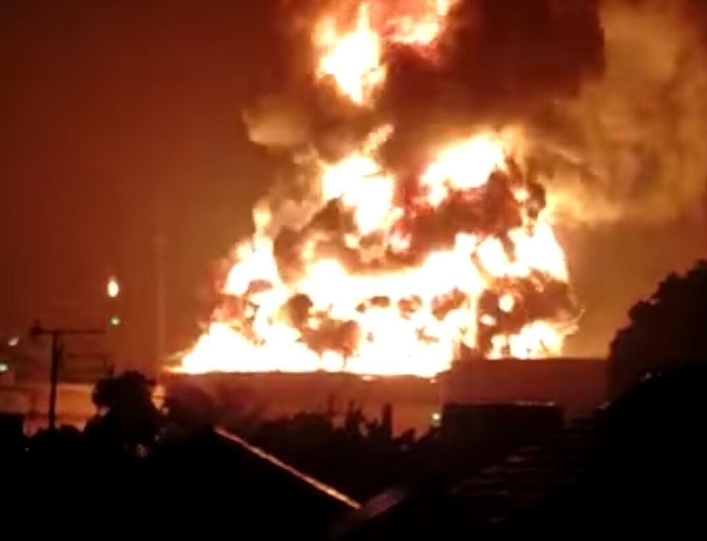 Screenshot 20211114 111335 Facebook Sejak 1995, Ombudsman Catat 17 Kejadian Kilang Pertamina Terbakar PROKALTIM