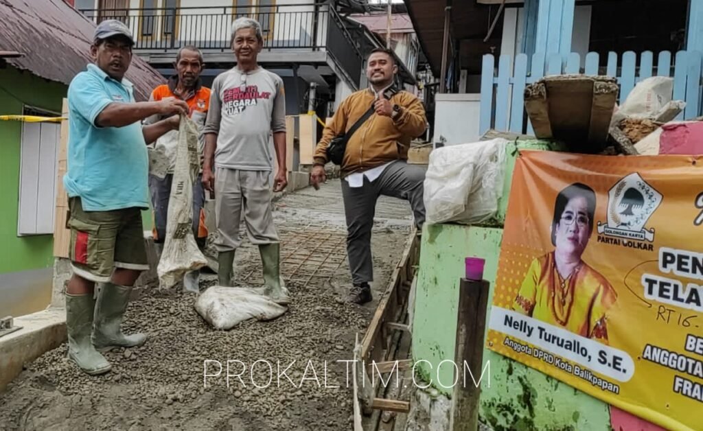 20211209 080523 Longsor, Warga RT 9/10 Karang Jati Laksanakan Kerja Bakti PROKALTIM