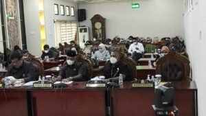 IMG 20211230 WA0002 Rapat Paripurna DPRD, Pengumuman Pengesahan APBD Tahun 2022 dan Raperda Transportasi PROKALTIM