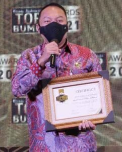WhatsApp Image 2021 11 30 at 20.33.54 Rivan A Purwantono dan Myland, Dirut dan Dirkeu Jasa Raharja Raih Penghargaan TOP BUMN Awards 2021 PROKALTIM